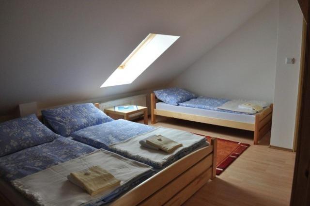 Hostinec Vo Visnovom Stará Turá Oda fotoğraf
